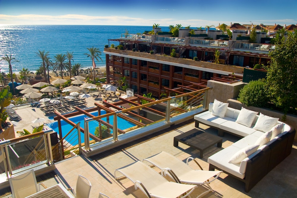 Gran Hotel Guadalpin Banus — Swimming pool in Marbella, Andalusia