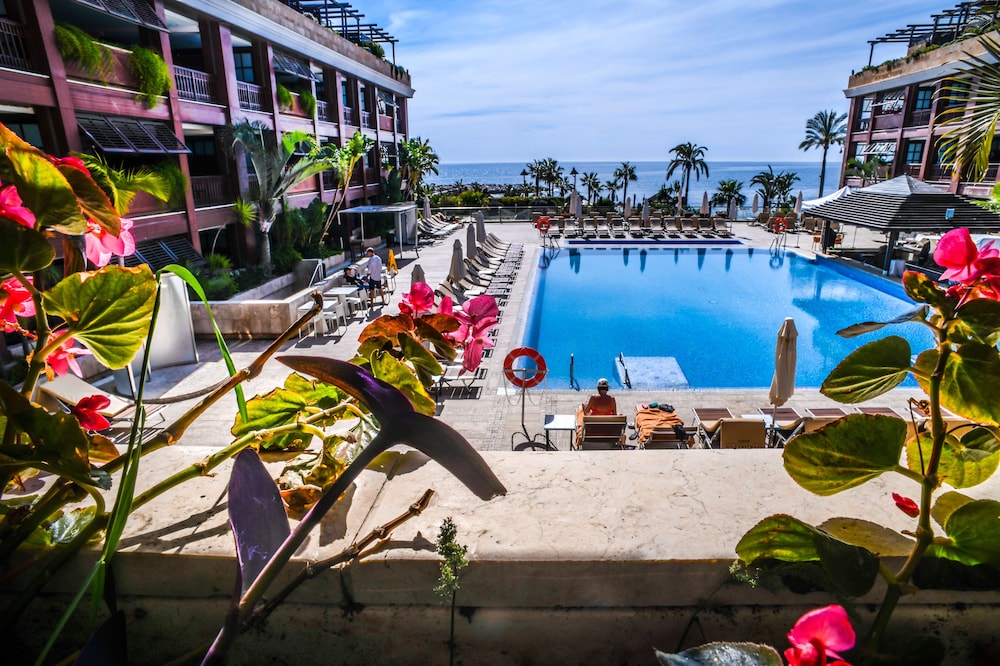 Gran Hotel Guadalpin Banus — Swimming pool in Marbella, Andalusia