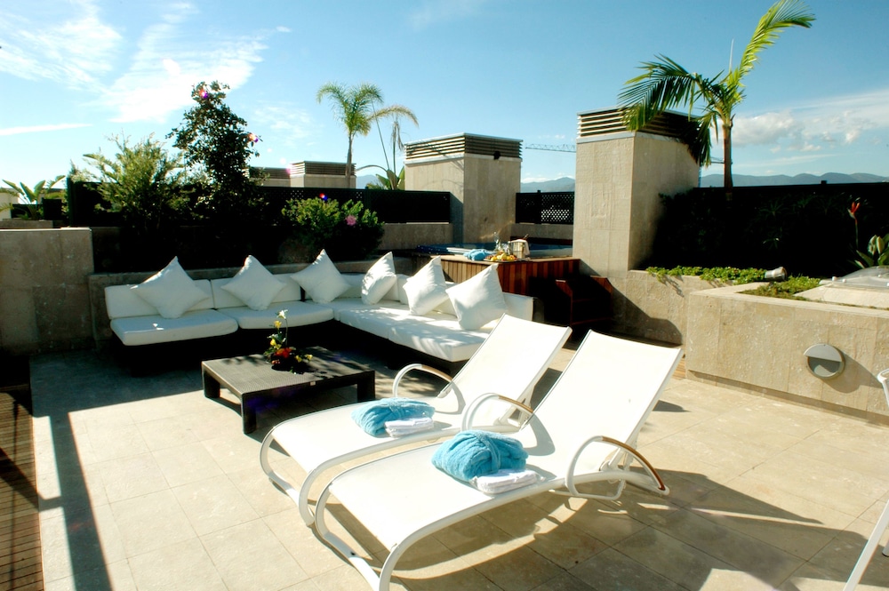 Gran Hotel Guadalpin Banus — Swimming pool in Marbella, Andalusia