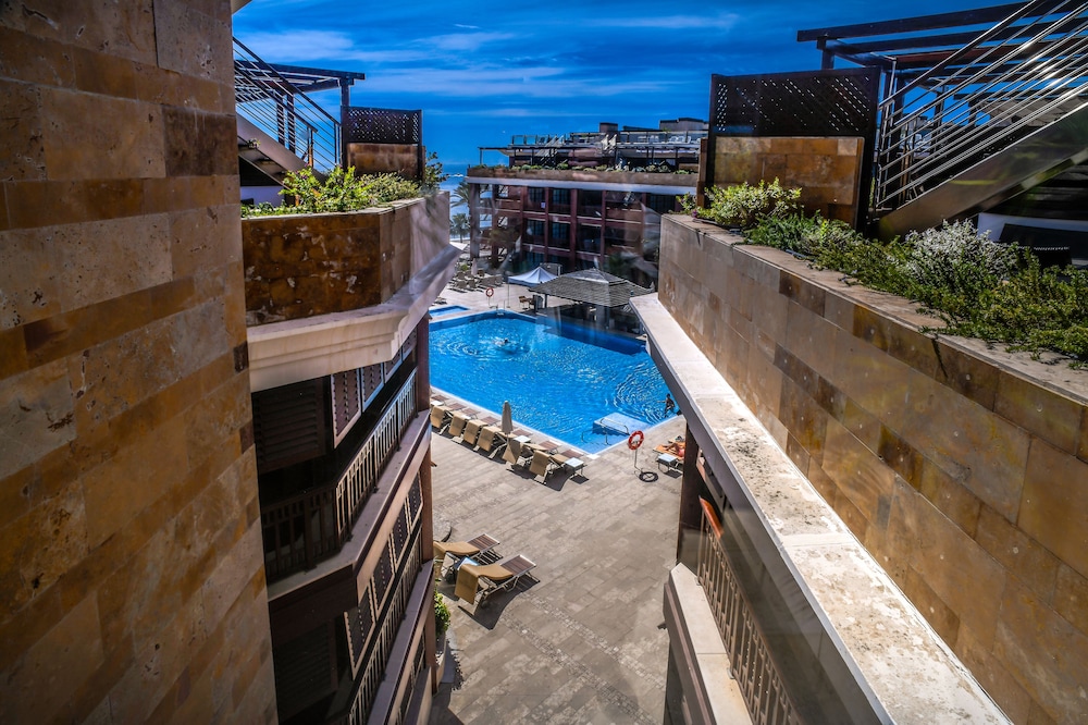 Gran Hotel Guadalpin Banus — Swimming pool in Marbella, Andalusia