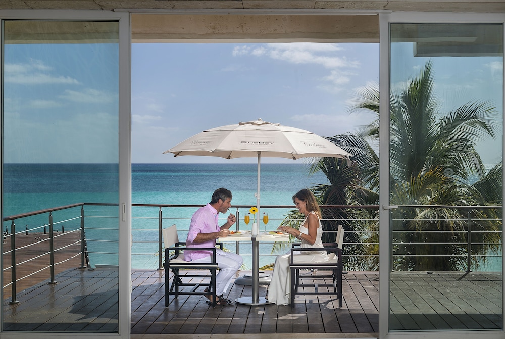 Blue Diamond Wellness Resort – All Inclusive – Adults Only — Restaurant & bars in Playa del Carmen, Quintana Roo