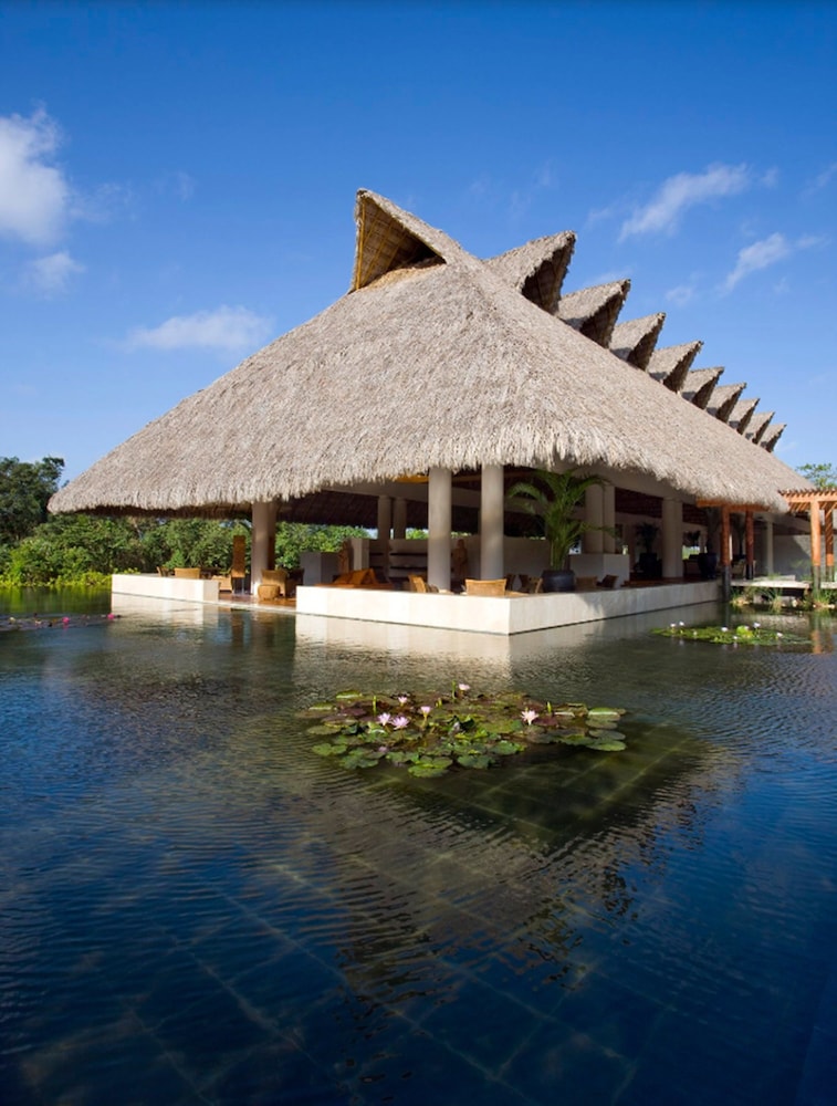 Blue Diamond Wellness Resort – All Inclusive – Adults Only — Restaurant & bars in Playa del Carmen, Quintana Roo