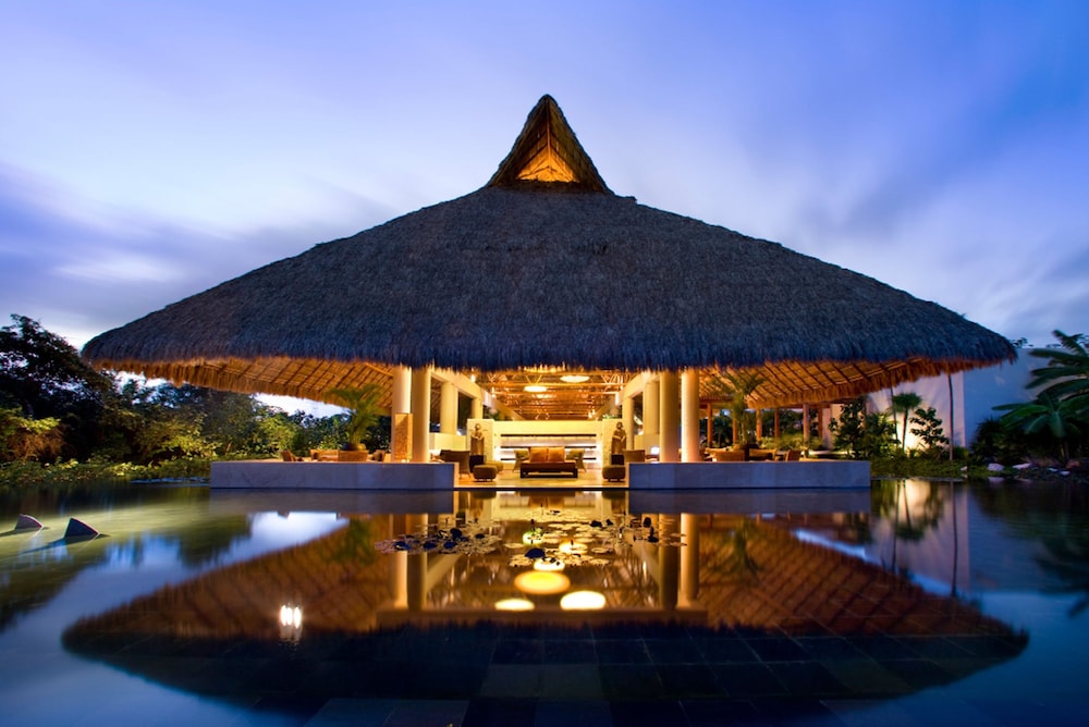 Blue Diamond Wellness Resort – All Inclusive – Adults Only — Hotel building in Playa del Carmen, Quintana Roo