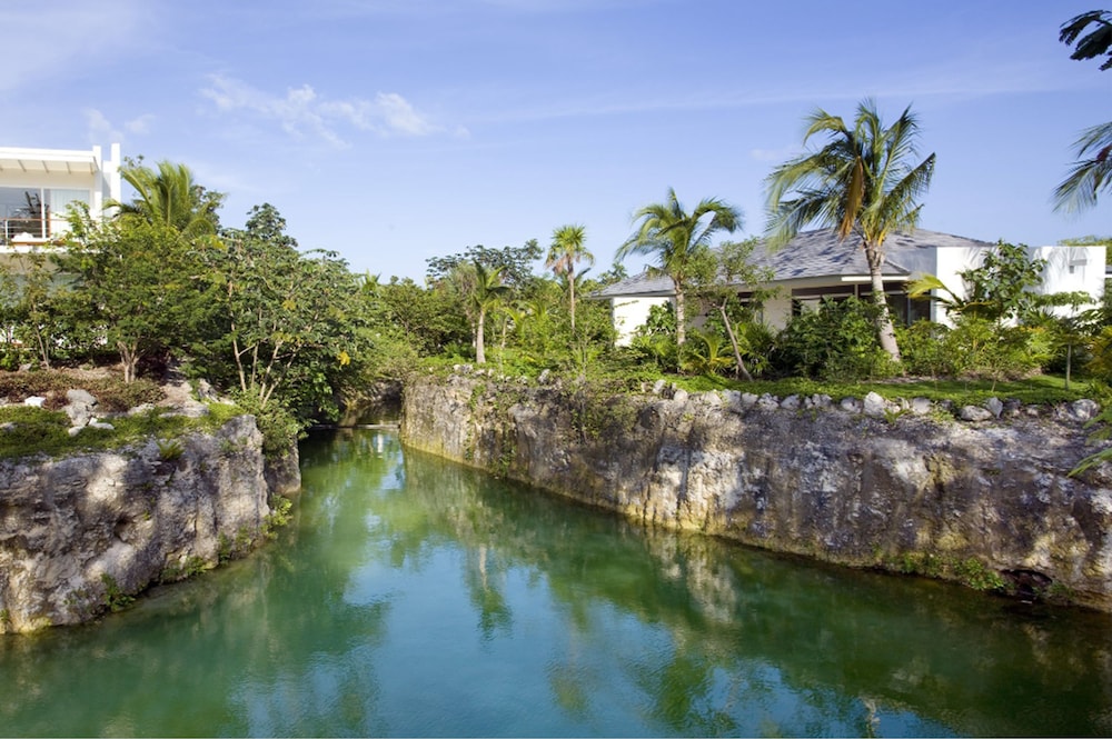 Blue Diamond Wellness Resort – All Inclusive – Adults Only — Attractions in the area in Playa del Carmen, Quintana Roo