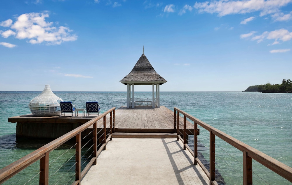Sandals Jamaica Royal Plantation All Inclusive Adults Only — Beach in Ocho Rios