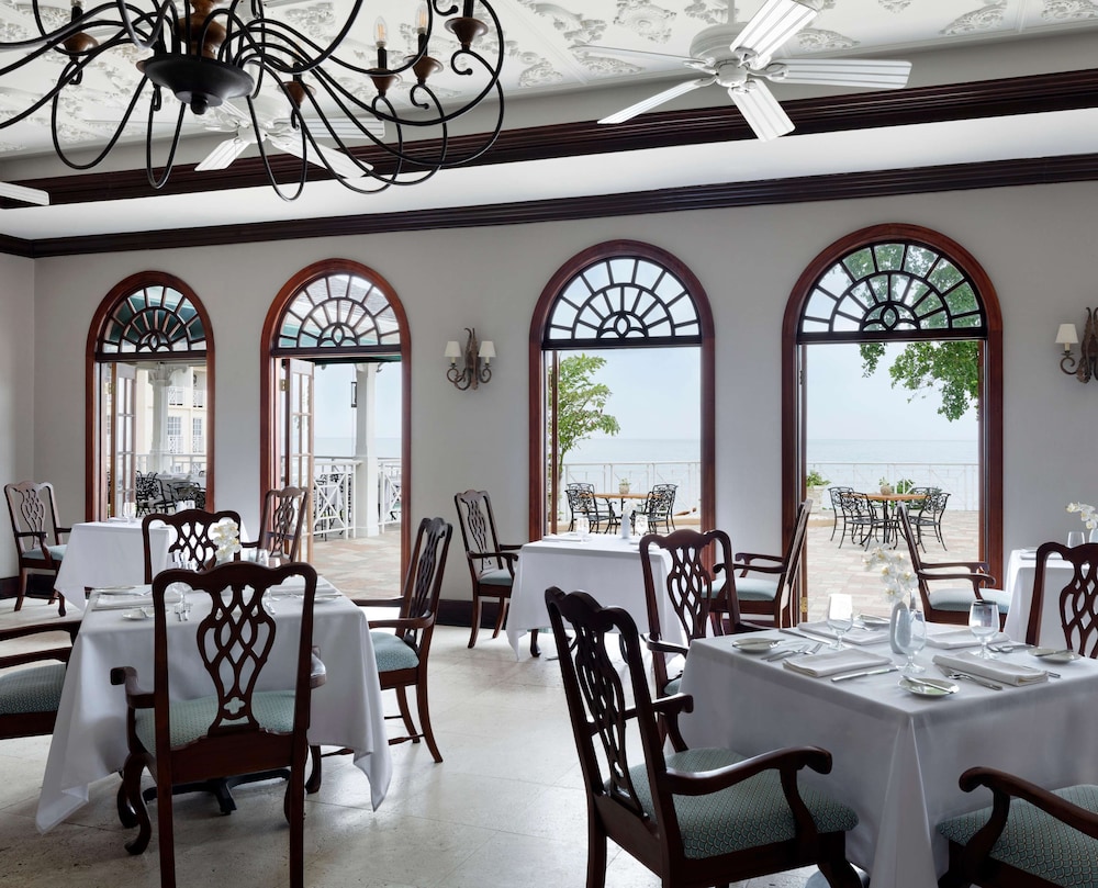 Sandals Jamaica Royal Plantation All Inclusive Adults Only — Restaurant & bars in Ocho Rios