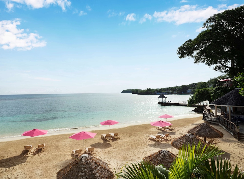 Sandals Jamaica Royal Plantation All Inclusive Adults Only — Beach in Ocho Rios