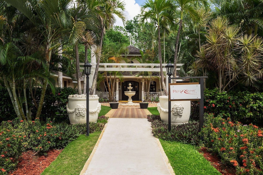 Sandals Jamaica Royal Plantation All Inclusive Adults Only — Hotel building in Ocho Rios