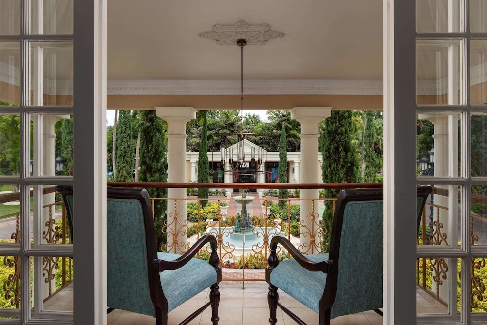 Sandals Jamaica Royal Plantation All Inclusive Adults Only — Hotel building in Ocho Rios