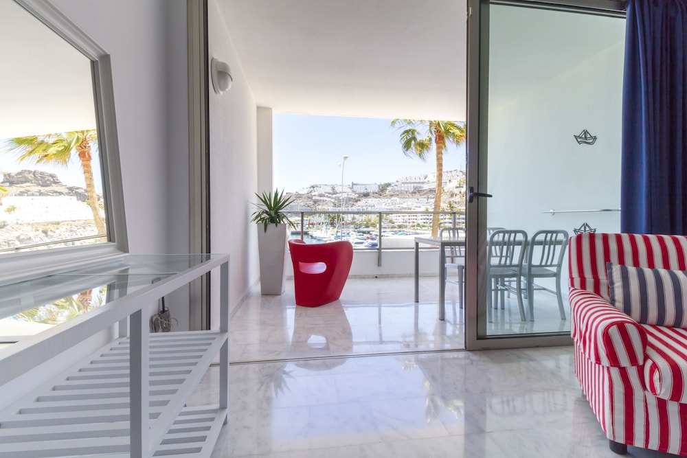 Marina Suites — Hotel rooms in Puerto Rico, Canary Islands