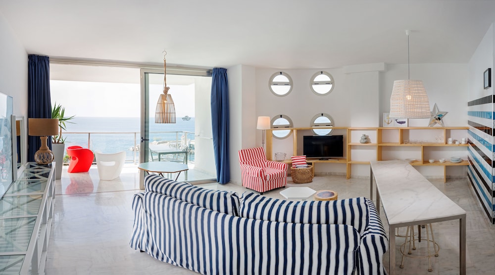 Marina Suites — Hotel rooms in Puerto Rico, Canary Islands