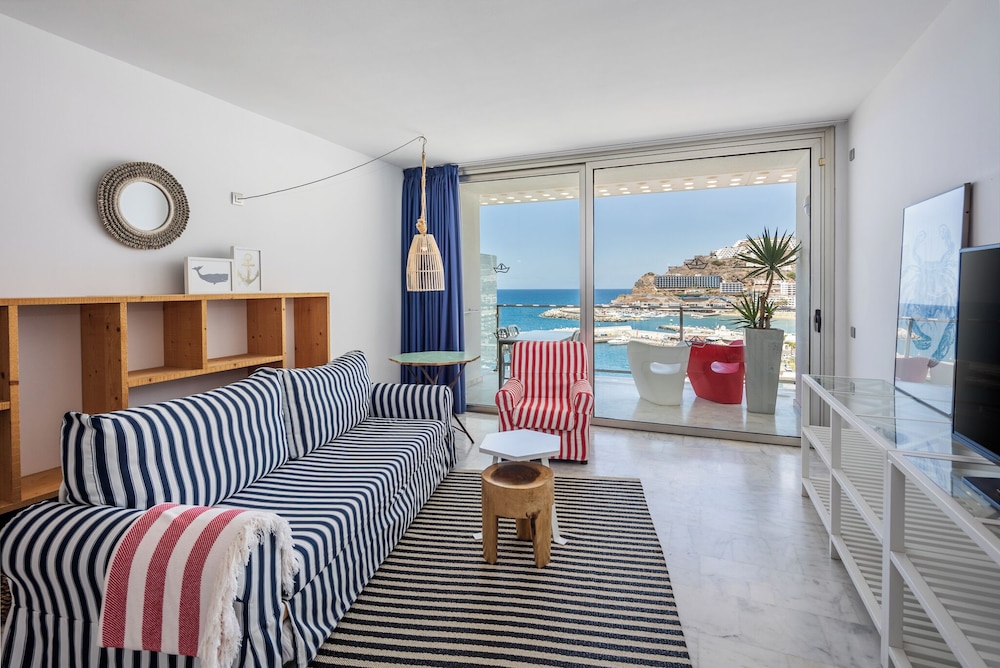 Marina Suites — Hotel rooms in Puerto Rico, Canary Islands