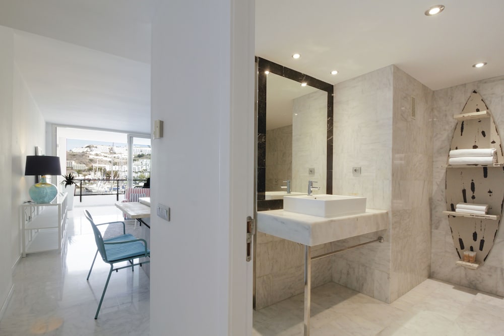 Marina Suites — Hotel rooms in Puerto Rico, Canary Islands