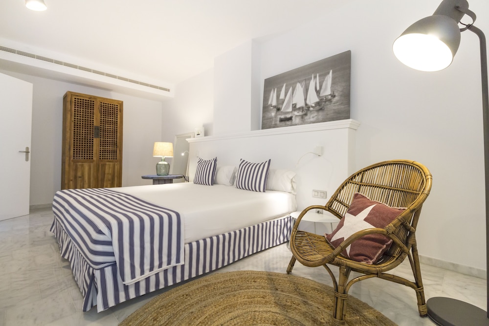 Marina Suites — Hotel rooms in Puerto Rico, Canary Islands