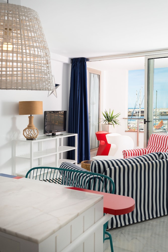 Marina Suites — Hotel rooms in Puerto Rico, Canary Islands