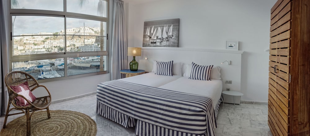 Marina Suites — Hotel rooms in Puerto Rico, Canary Islands