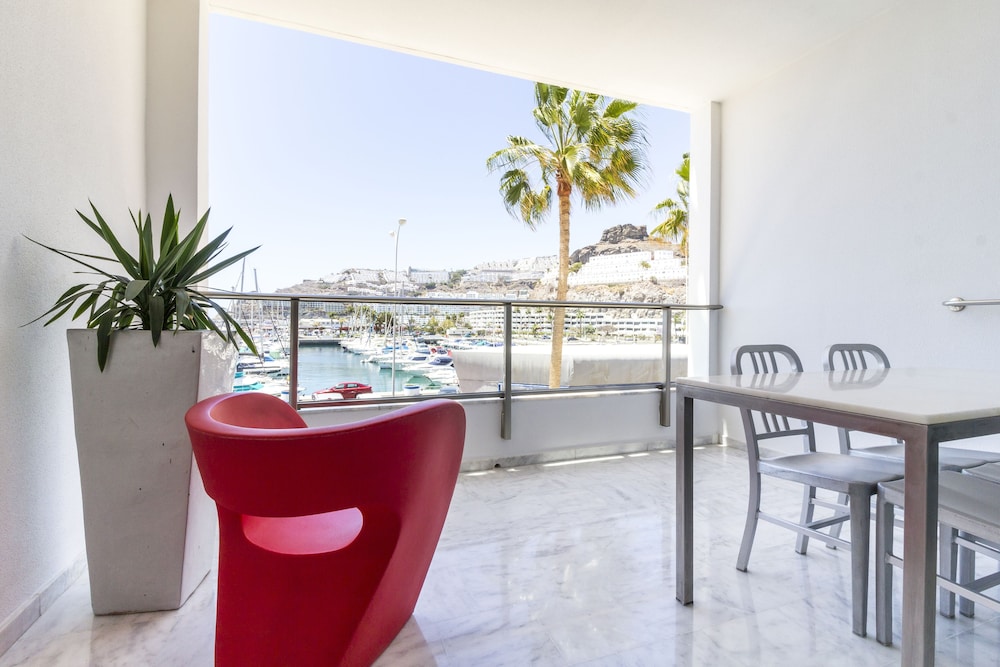 Marina Suites — Hotel rooms in Puerto Rico, Canary Islands