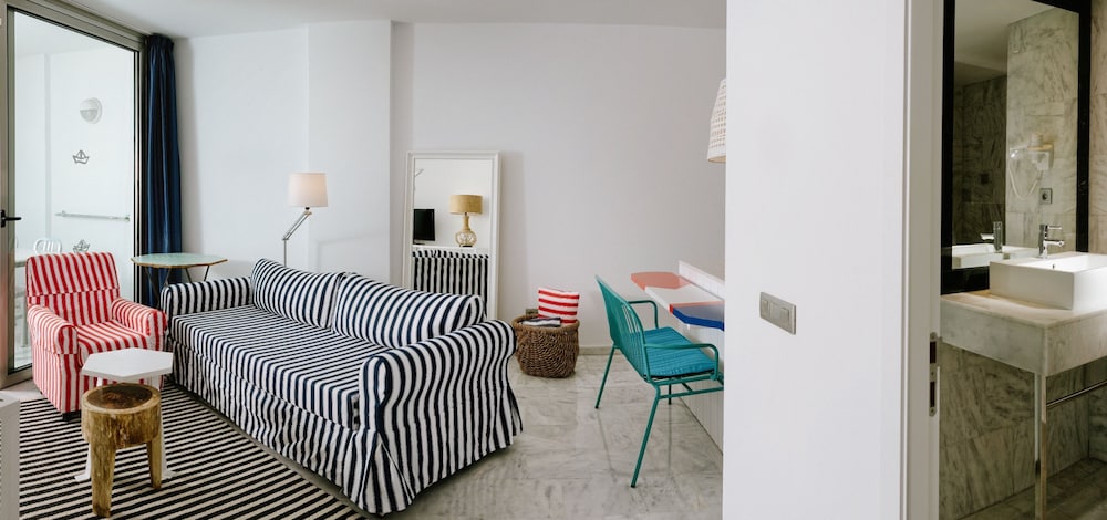 Marina Suites — Hotel rooms in Puerto Rico, Canary Islands