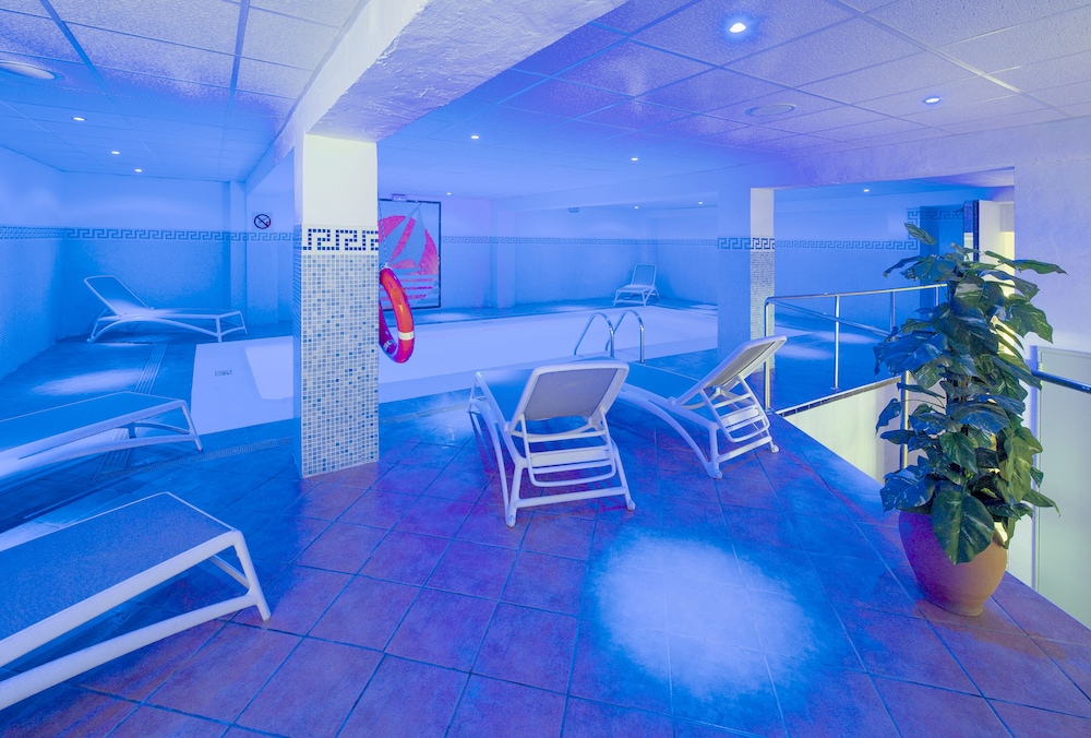 Hotel Vibra Maritimo — Swimming pool in Ibiza Town, Balearic Islands