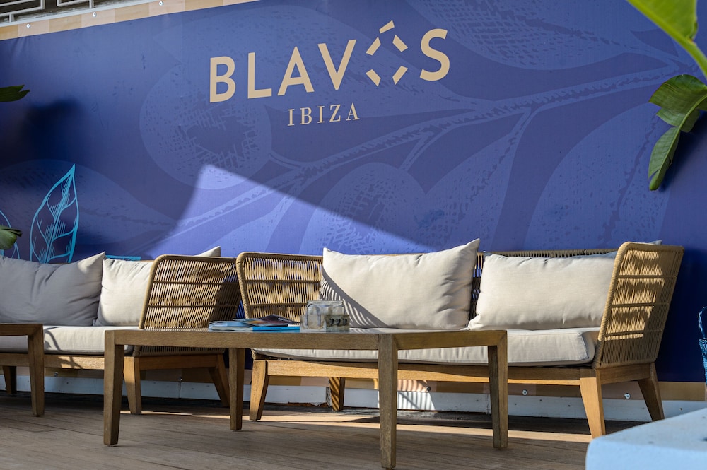 Hotel Vibra Maritimo — Restaurant & bars in Ibiza Town, Balearic Islands