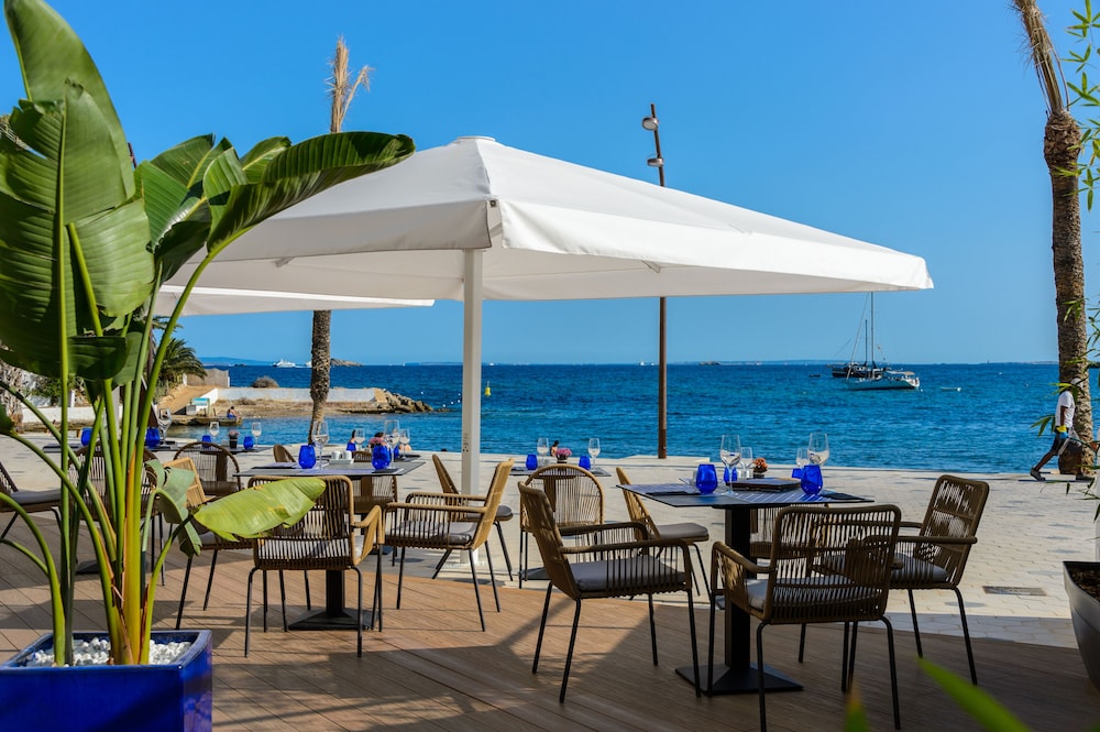 Hotel Vibra Maritimo — Restaurant & bars in Ibiza Town, Balearic Islands