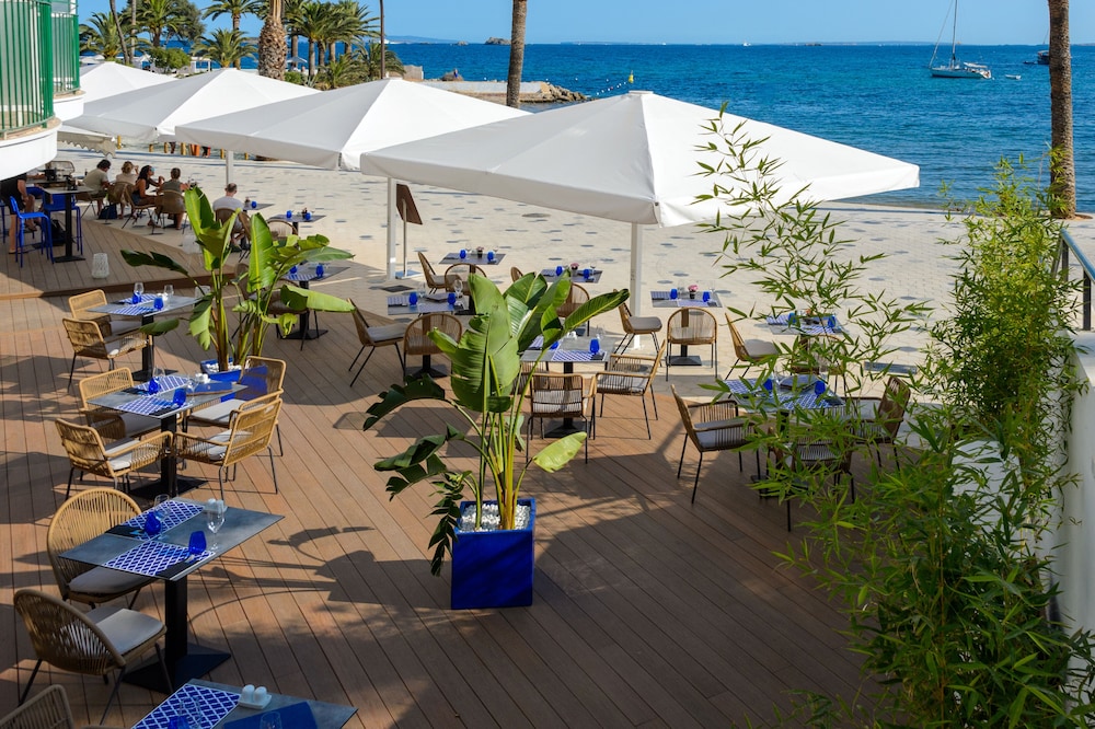 Hotel Vibra Maritimo — Restaurant & bars in Ibiza Town, Balearic Islands