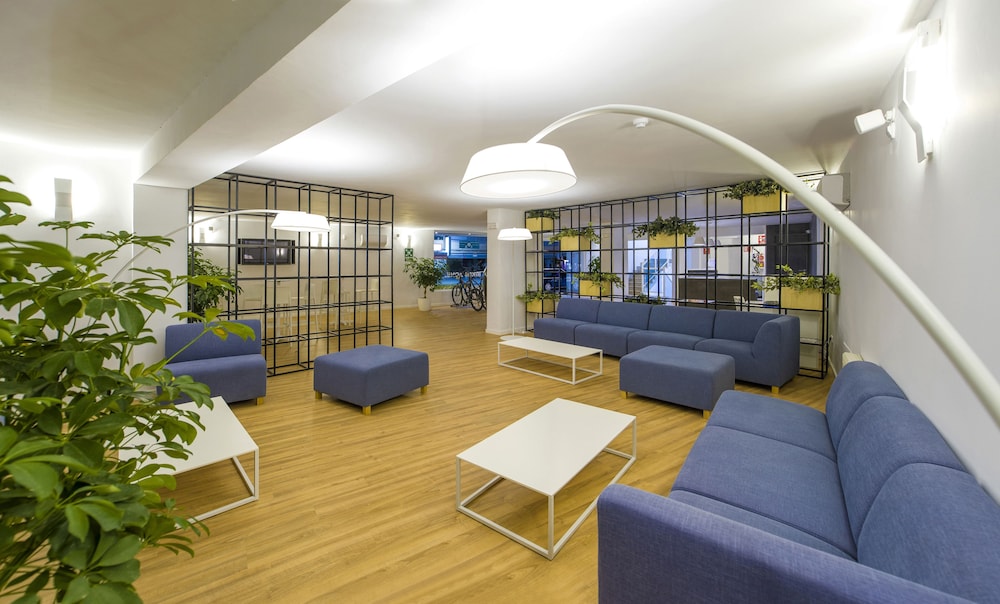 Hotel Vibra Maritimo — Hotel building in Ibiza Town, Balearic Islands