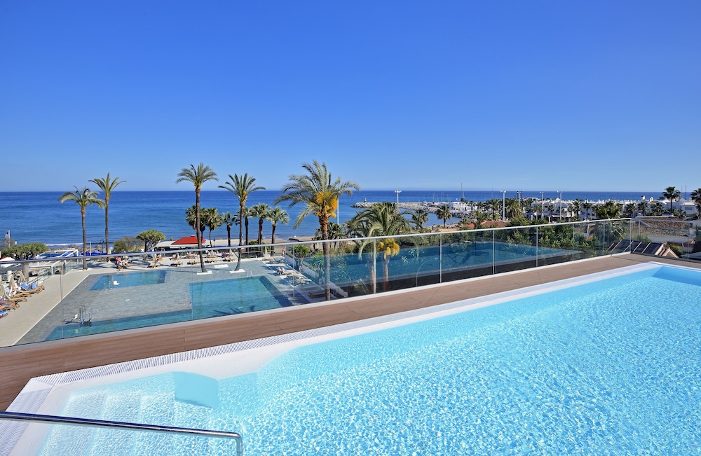 Ocean House Costa del Sol by Grupotel — Swimming pool in Torremolinos, Andalusia