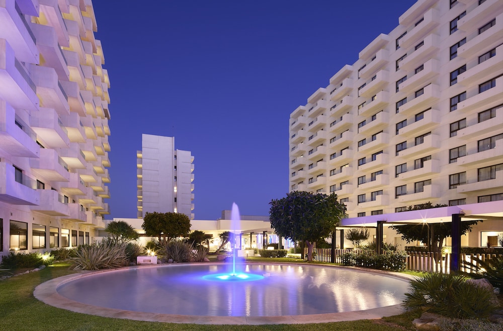 Ocean House Costa del Sol by Grupotel — Hotel building in Torremolinos, Andalusia