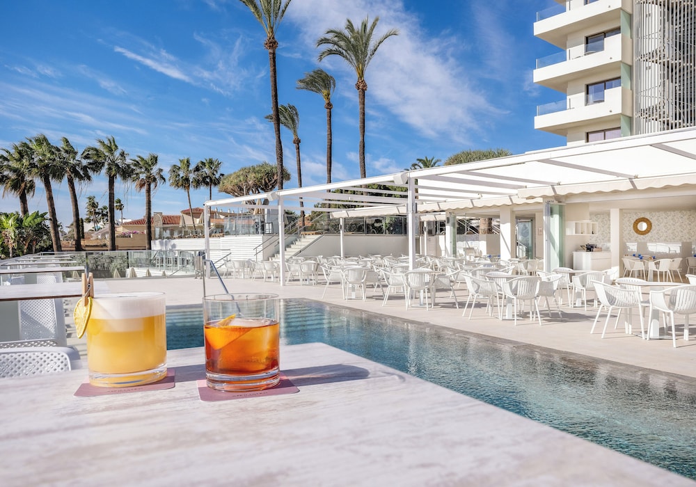 Ocean House Costa del Sol by Grupotel — Restaurant & bars in Torremolinos, Andalusia