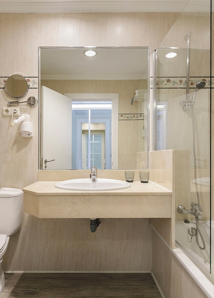Sol Torremolinos - Don Pablo — Hotel rooms in Torremolinos, Andalusia