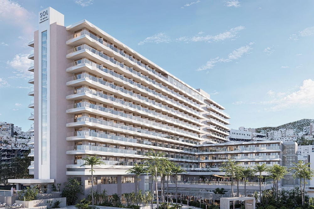Sol Torremolinos - Don Pablo — Hotel building in Torremolinos, Andalusia