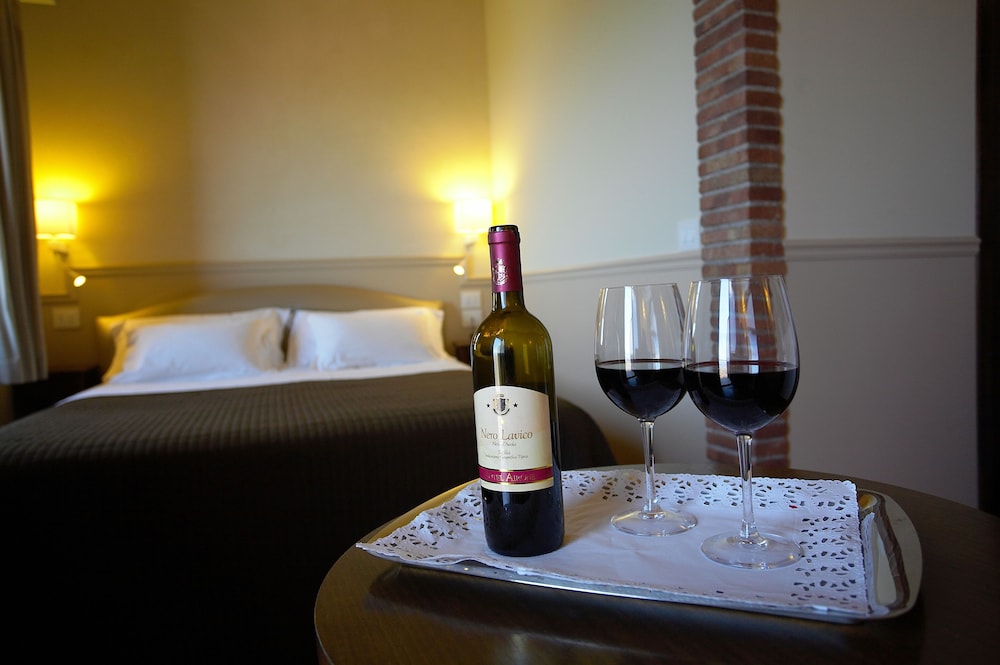 Airone Wellness Hotel — Hotel rooms in Zafferana Etnea, Sicily
