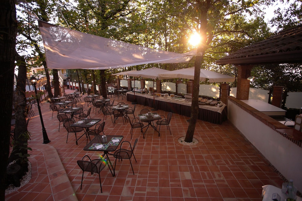 Airone Wellness Hotel — Restaurant & bars in Zafferana Etnea, Sicily