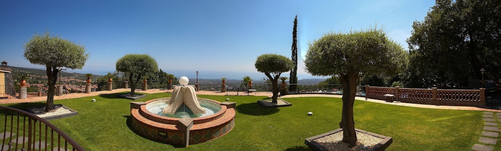Airone Wellness Hotel — Hotel building in Zafferana Etnea, Sicily