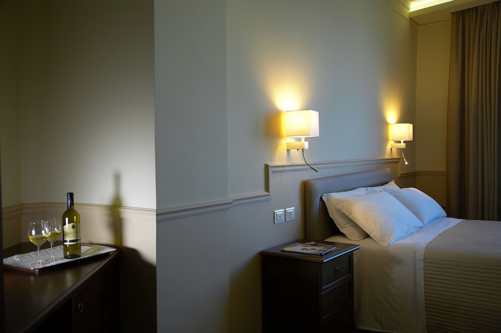 Airone Wellness Hotel — Hotel rooms in Zafferana Etnea, Sicily