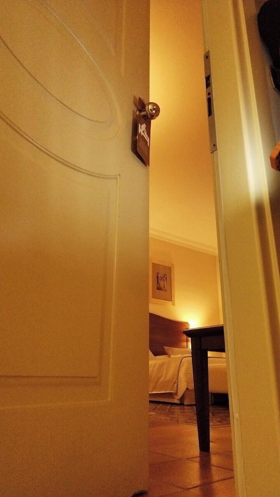 Akropolis Hotel - zdjęcie 2