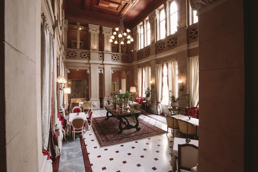 Albergo Terminus Hotel — Restaurant & bars in Como, Lombardy
