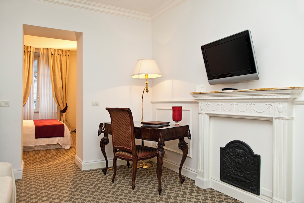 Albergo Terminus Hotel — Hotel rooms in Como, Lombardy