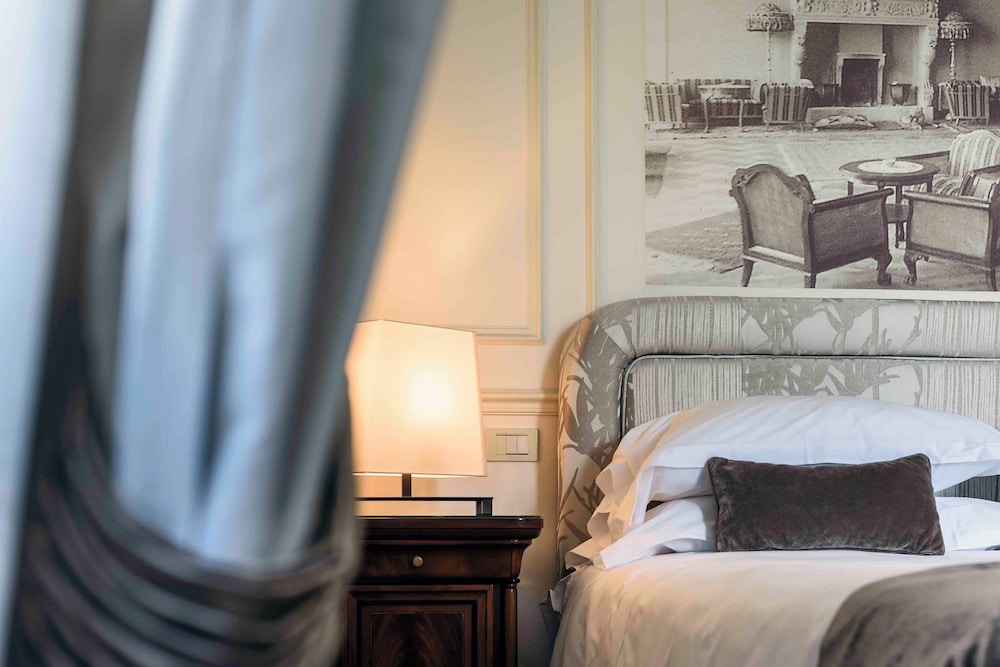 Albergo Terminus Hotel — Hotel rooms in Como, Lombardy
