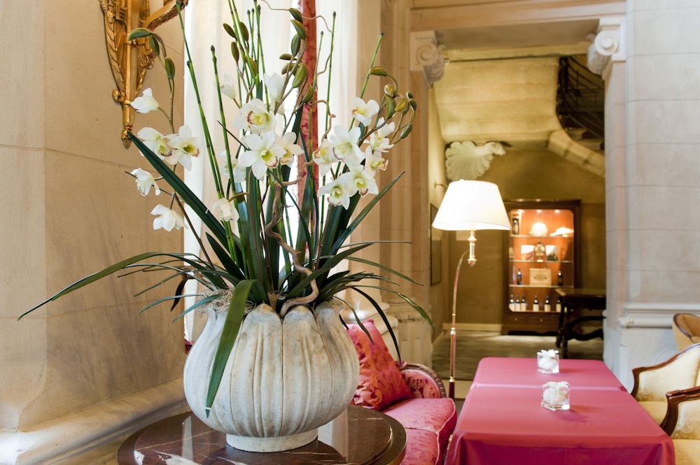 Albergo Terminus Hotel — Restaurant & bars in Como, Lombardy