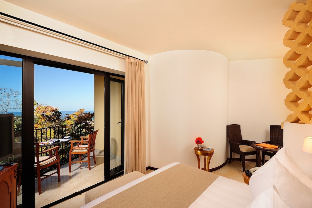 Hotel Alberi del Paradiso — Hotel rooms in Cefalù, Sicily