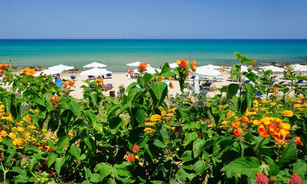 Hotel Alberi del Paradiso — Beach in Cefalù, Sicily