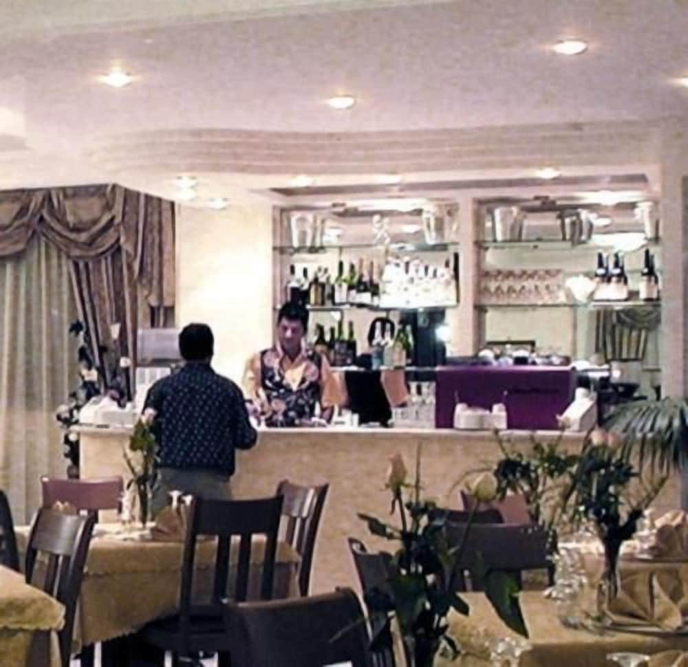 Hotel Alceste — Restaurant & bars in Castelvetrano, Sicily