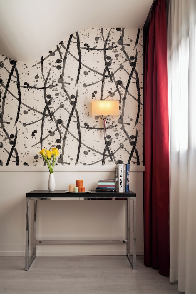 Hotel American Palace Eur — Hotel rooms in Rome, Lazio