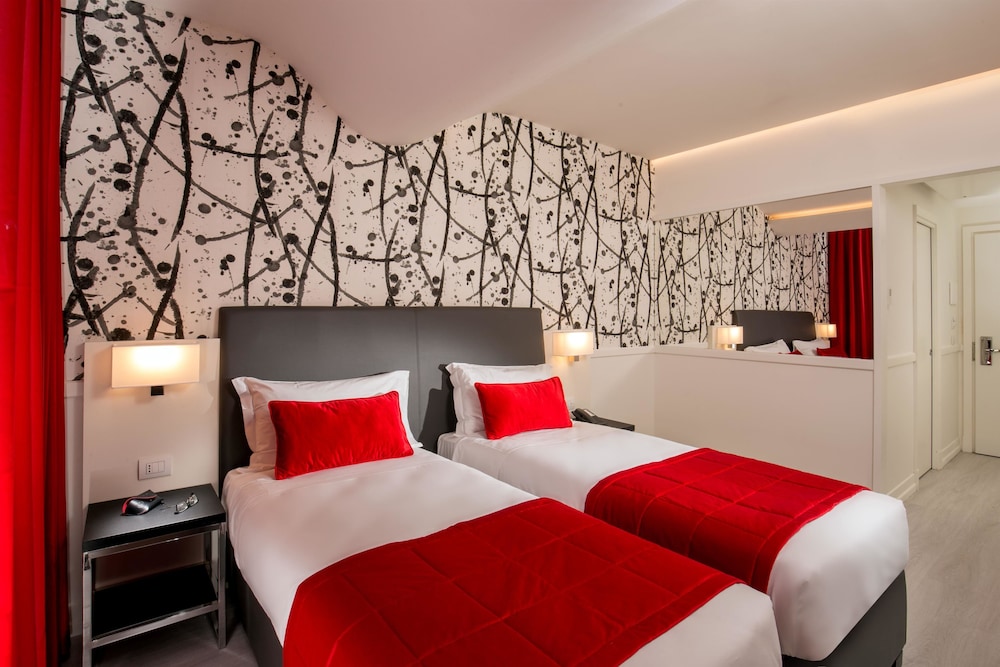 Hotel American Palace Eur — Hotel rooms in Rome, Lazio