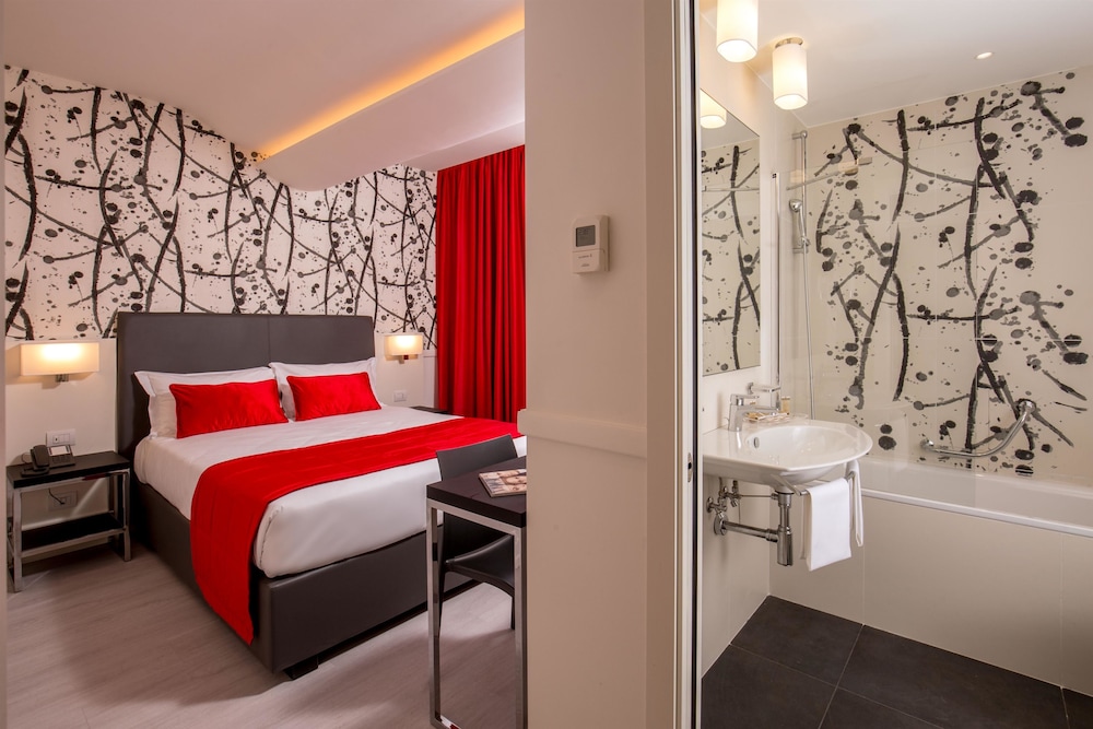 Hotel American Palace Eur — Hotel rooms in Rome, Lazio