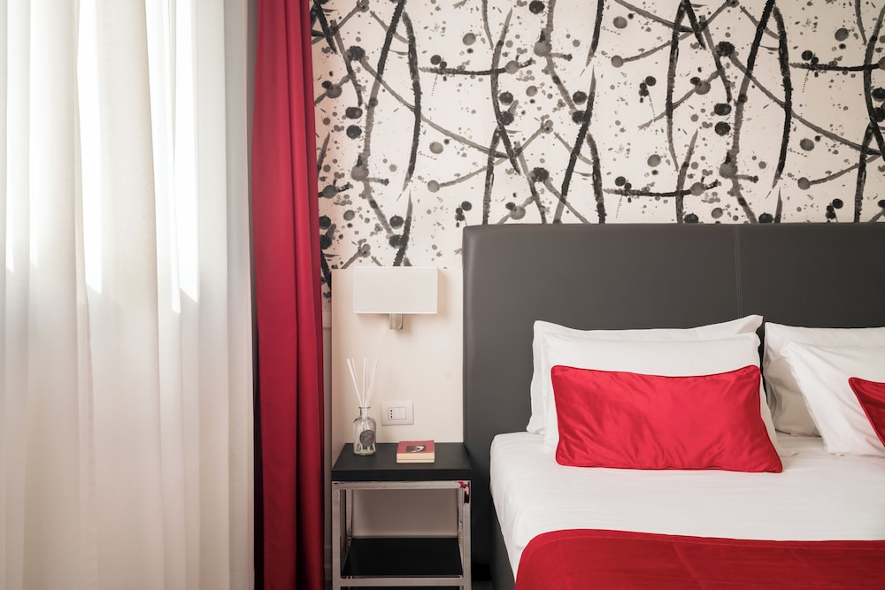 Hotel American Palace Eur — Hotel rooms in Rome, Lazio