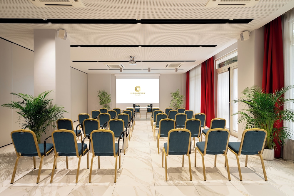 Hotel American Palace Eur — Hotel building in Rome, Lazio