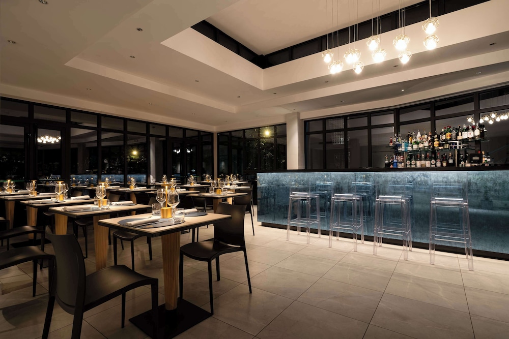 Hotel American Palace Eur — Restaurant & bars in Rome, Lazio